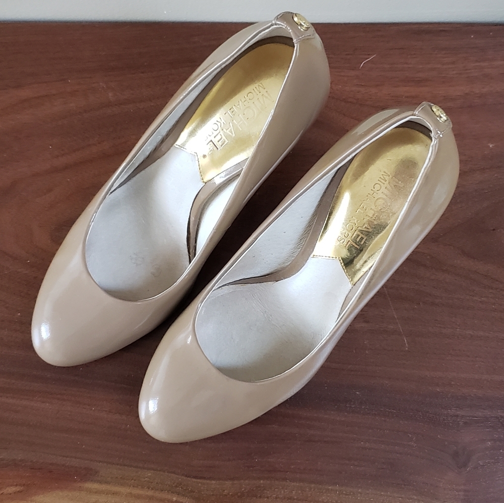 Michael Kors patent leather heels - Picture 4 of 9